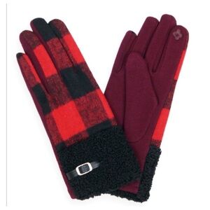 Buffalo 🦬 Plaid Red Gloves, with Smart Touch Finger Tips.